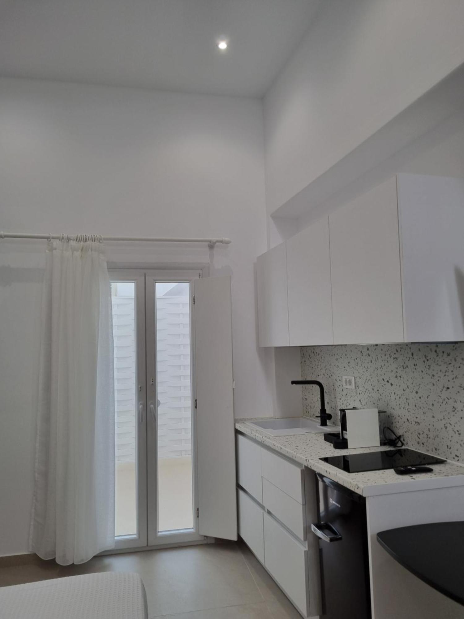 Majo Suites Hotel Αγία Άννα Εξωτερικό φωτογραφία